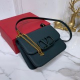Borsa VLTN  VSLING 0005  p650  18 x 16 x 8,5 cm