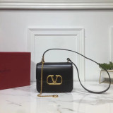 Borsa VLTN  VSLING 0005  p650  18 x 16 x 8,5 cm