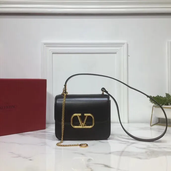 Borsa VLTN  VSLING 0005  p650  18 x 16 x 8,5 cm
