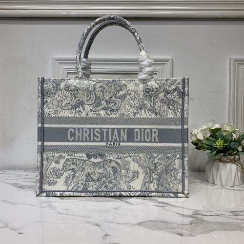 Dior Book Tote 36cm e 41cm44