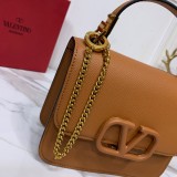 Borsa VLTN  VSLING 0005  p650  18 x 16 x 8,5 cm