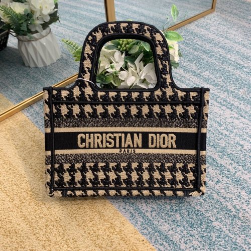 Dior Book Tote 23x17x7cm008