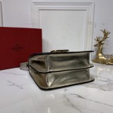 Borsa VLTN p750  Garavani VSLING V0007 22 x 18 x 13 cm