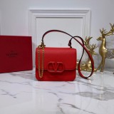 Borsa VLTN  VSLING 0005  p650  18 x 16 x 8,5 cm