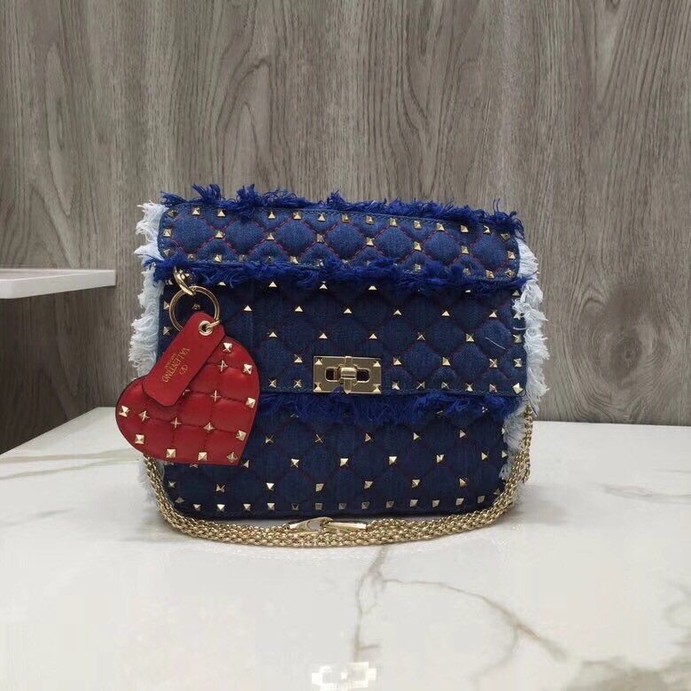 Borsa VLTN 20417750 Garavani Rockstud Spike V0122  24x16x6,5cm