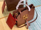 Borsa VLTN580V  V0666  30x 25x 14 cm