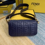 Fendi Baguette 8BS600 26x15x6cm 3