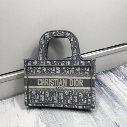 Dior Book Tote 23x17x7cm012