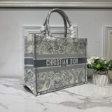 Dior Book Tote 36cm e 41cm44