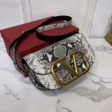 Borsa VLTN MAXI V0030 p780 26,5x9x15cm