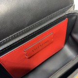 Borsa VLTN p700  MAXI V0032 18 x7,5 x12,5cm