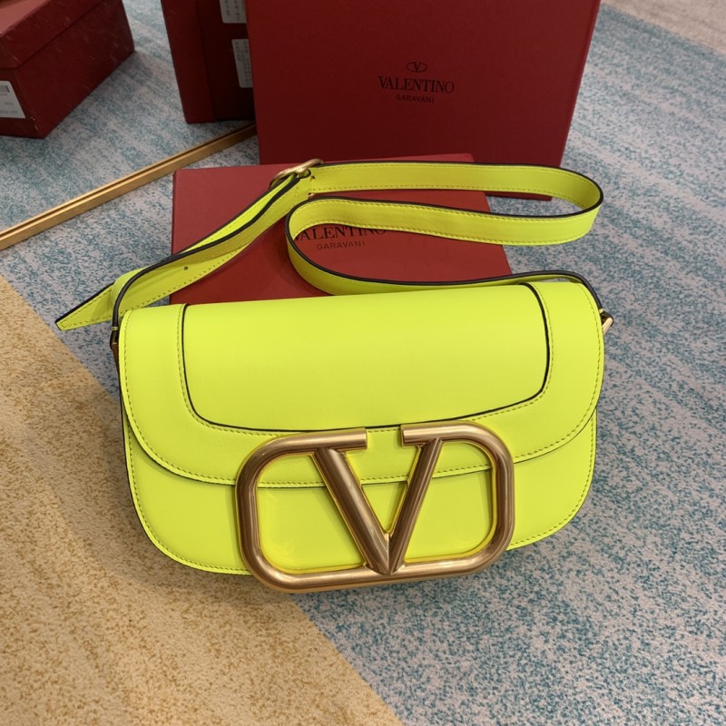Borsa VLTN MAXI V0030 p780 26,5x9x15cm