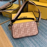 Borsa Fendi modello 8BR600