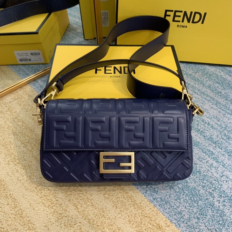 Fendi Baguette 8BS600 26x15x6cm 3