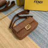 Fendi Baguette 8BS600 26x15x6cm 4