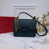 Borsa VLTN p750  Garavani VSLING V0007 22 x 18 x 13 cm