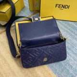 Fendi Baguette 8BS600 26x15x6cm 3