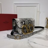 Borsa VLTN MAXI V0030 p780 26,5x9x15cm