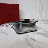 Borsa VLTN  VSLING 0005  p650  18 x 16 x 8,5 cm