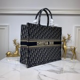 Dior Book Tote 36cm e 41cm34