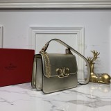 Borsa VLTN p750  Garavani VSLING V0007 22 x 18 x 13 cm