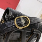 Borsa VLTN p700  MAXI V0032 18 x7,5 x12,5cm