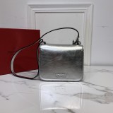 Borsa VLTN  VSLING 0005  p650  18 x 16 x 8,5 cm