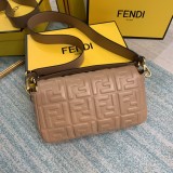 Fendi Baguette 8BS600 26x15x6cm 1