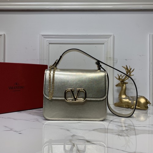 Borsa VLTN p750  Garavani VSLING V0007 22 x 18 x 13 cm