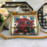 Dolce & Gabbana  33020419 size25X20X12cm