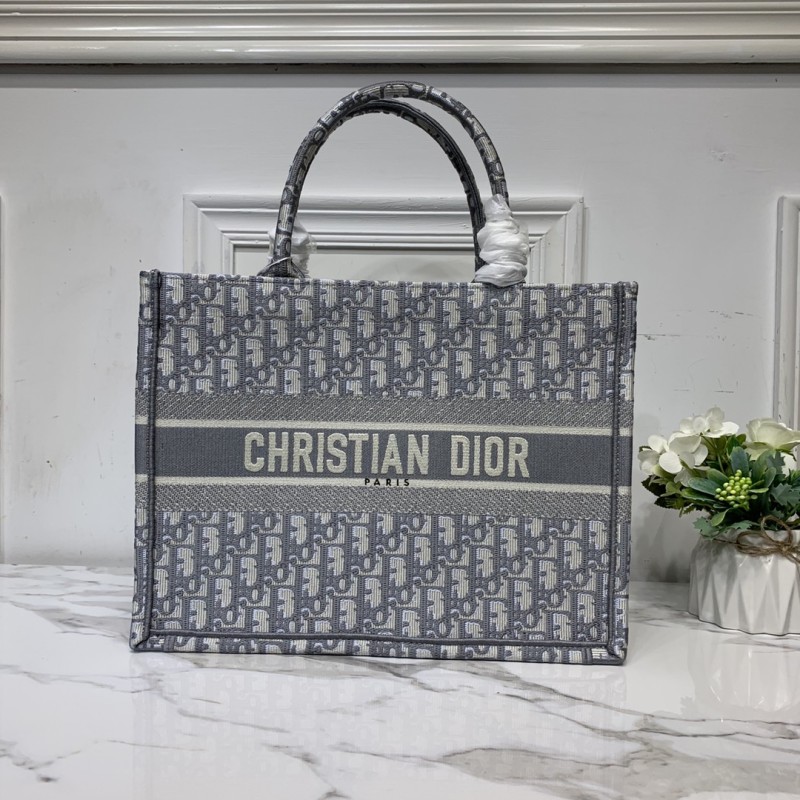 Dior Book Tote 36cm e 41cm43