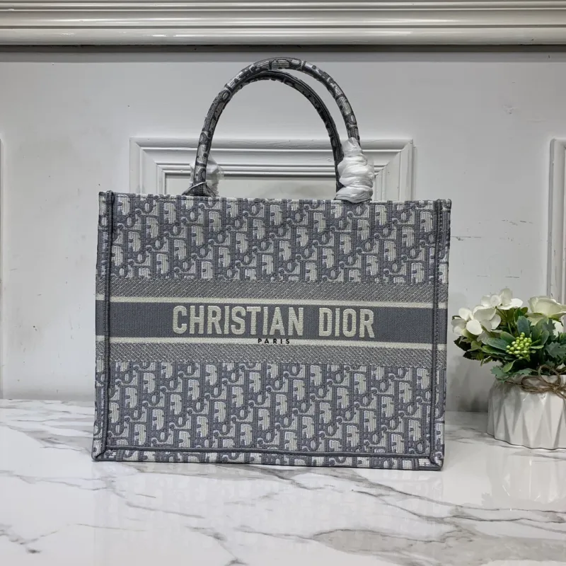 Dior Book Tote 36cm e 41cm43