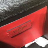 Borsa VLTN  VSLING 0005  p650  18 x 16 x 8,5 cm