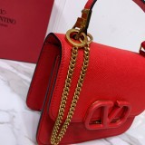 Borsa VLTN  VSLING 0005  p650  18 x 16 x 8,5 cm
