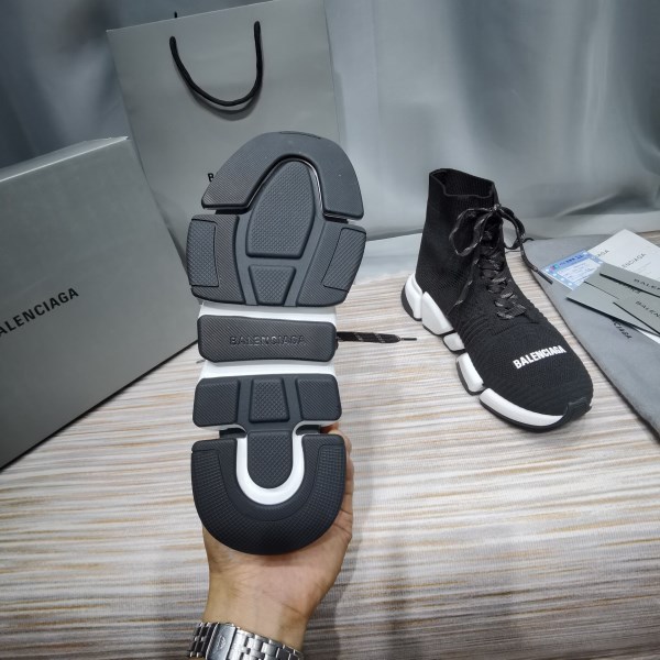 Scarpe Balenciaga unisex  0915 B499518270