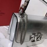 Borsa VLTN p750  Garavani VSLING V0007 22 x 18 x 13 cm