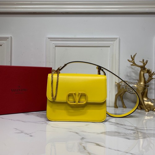 Borsa VLTN p750  Garavani VSLING V0007 22 x 18 x 13 cm
