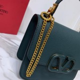 Borsa VLTN  VSLING 0005  p650  18 x 16 x 8,5 cm