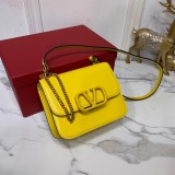 Borsa VLTN  VSLING 0005  p650  18 x 16 x 8,5 cm