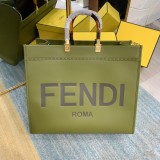 Borsa FENDI alcantara  p950 1250  40x20x35cm