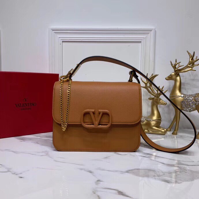 Borsa VLTN p750  Garavani VSLING V0007 22 x 18 x 13 cm