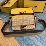 Borsa Fendi modello 8BR600