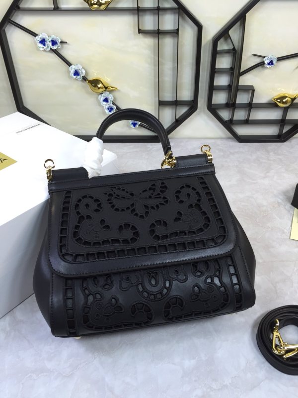 Dolce & Gabbana  33020419 size25X20X12cm