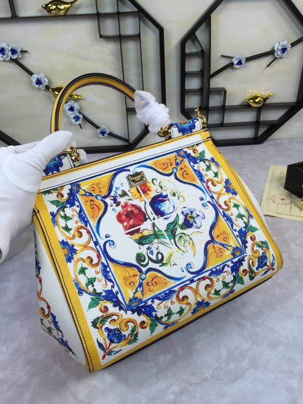 Dolce & Gabbana  33020419 size25X20X12cm