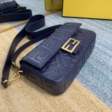Fendi Baguette 8BS600 26x15x6cm 3