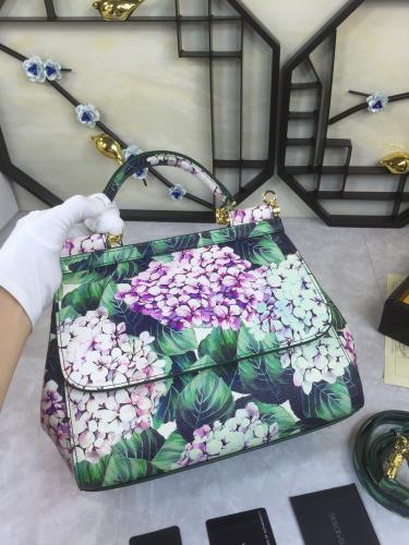 Dolce & Gabbana 33020419  size25X20X12