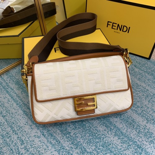 Borsa Fendi modello 8BR600