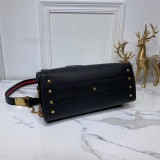 Borsa VLTN p850  Garavani VSLING V0015  30,5x23x14cm