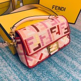 Fendi  Baguette  8BBR600