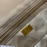 Fendi  Baguette  8BBR600